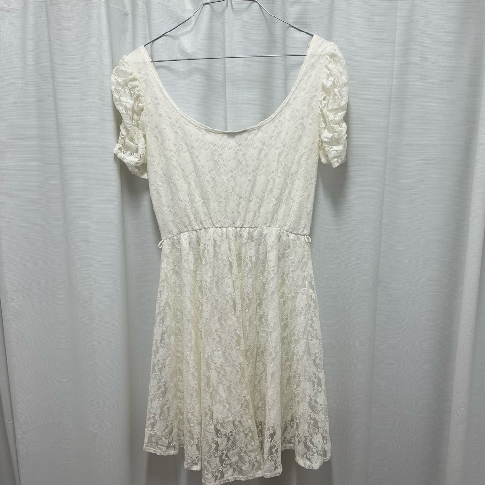 Deb Cream Lace Dress - Picture 3 of 3